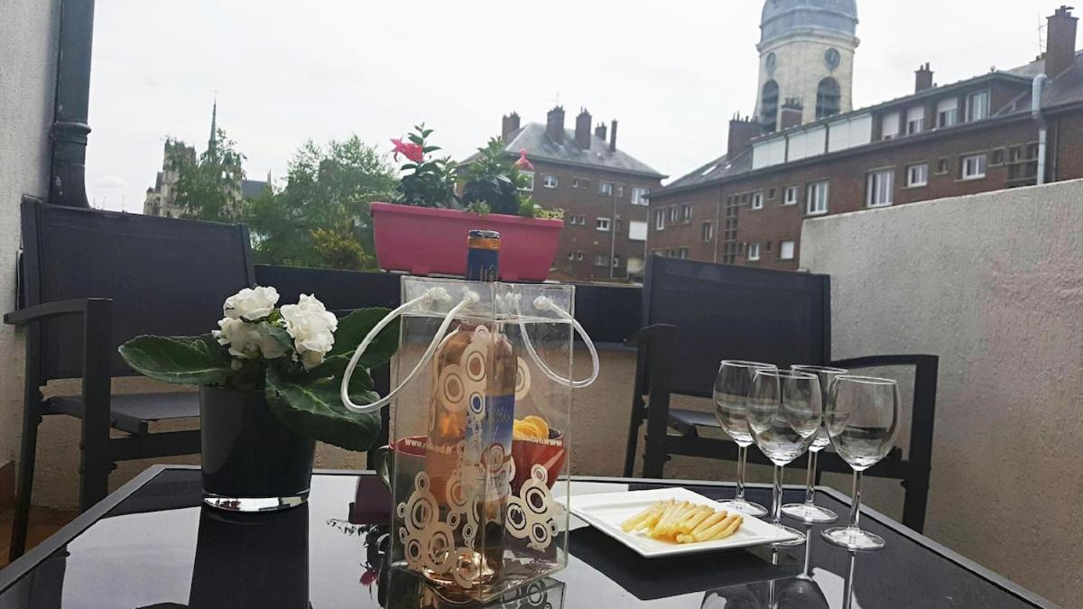 Appartement Hyper Centre, Terrasse Vue Cathedrale Et Beffroi *